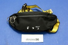 Marsupio nero con cinturino